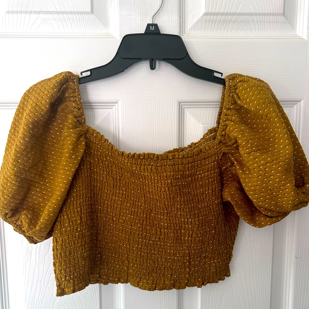 Puffy sleeve cropped shirt from target